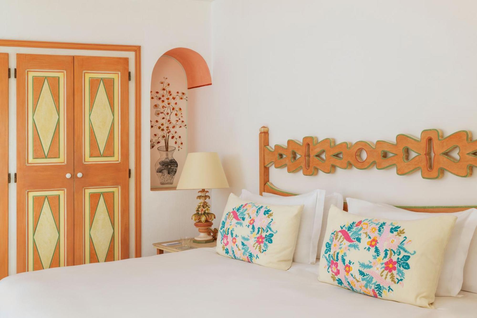 Deluxe Room,1756426117:JPEG